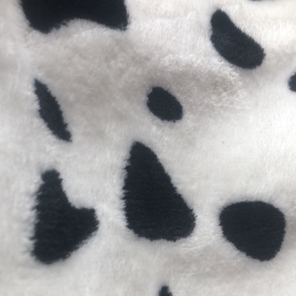 Mini cow print tote .. (SUPER soft) - Picture 5 of 8